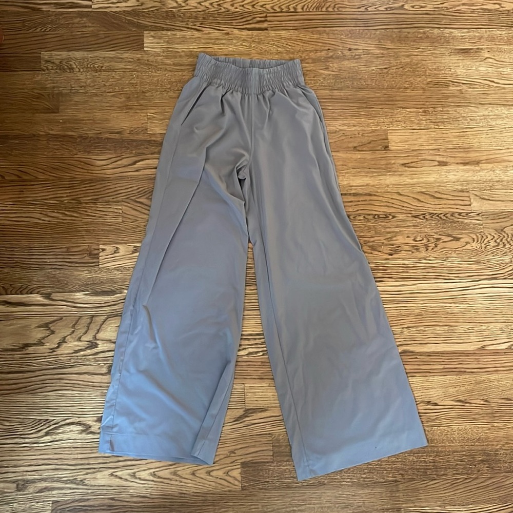 Vuori Villa Wideleg Pants